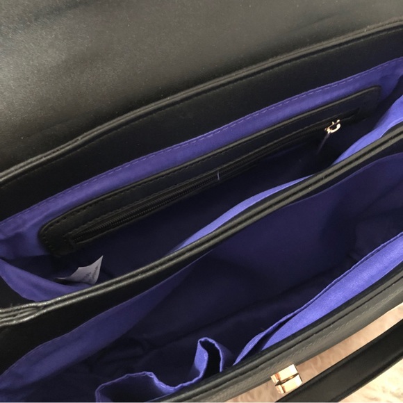 Adrienne Vittadini Purse - Picture 9 of 10